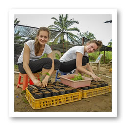 Volunteers working with Camps International